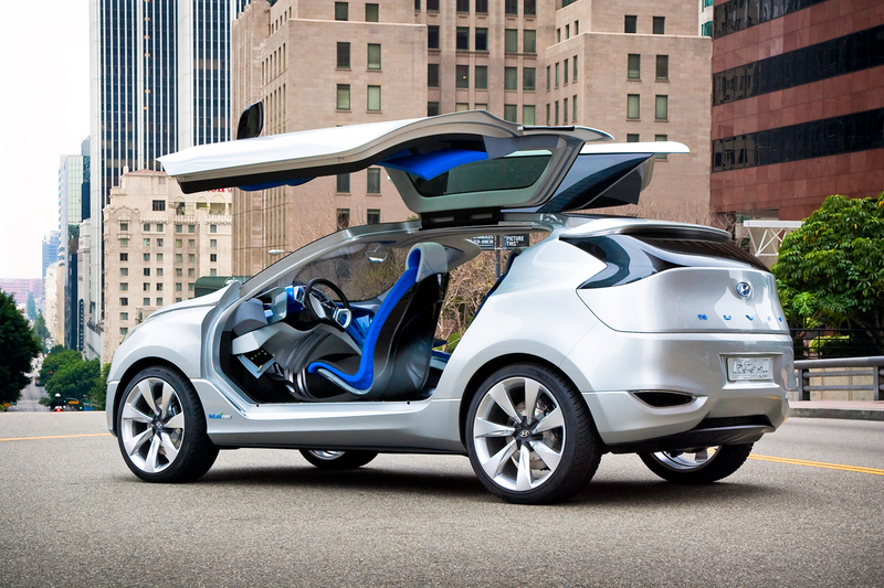 Illustration for article titled Hyundai Nuvis Concept: Hybrid Blue Drive Gives It Wings